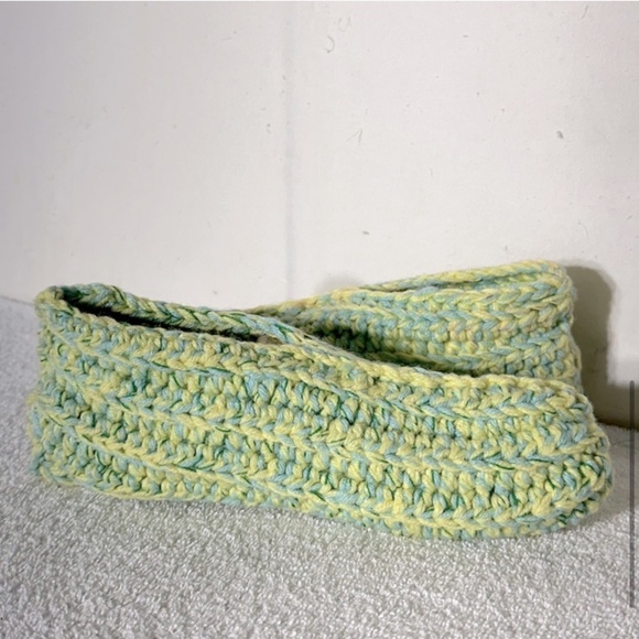 Vintage Handmade Yellow Green Crochet Knit Slippers - Picture 7 of 11